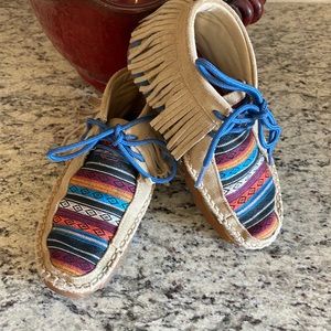 Girls Twisted X moccasins